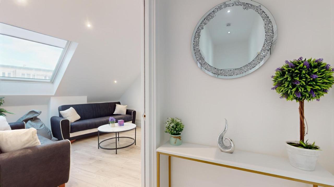 Penthouse Style Apartment London Bagian luar foto